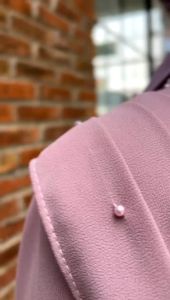 Gamis Wanita Kekinian dengan Aplikasi Payet Mutiara