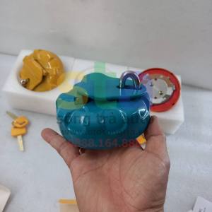 Nắp bình dầu máy đào máy xúc. Nắp bình nhiên liệu máy công trình loại 2 lớp khóa bảo vệ hàng cao cấp.