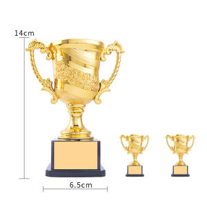 3PCS Gold Awards Trophy Children School Party Award Supplies Celebrations Gifts Souvenir Trophy Mini Plastic Trophies Competition Props