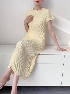 NEW ⭐ Basic Versatile ⭐ Comfortable casual and niche Miyake style handcrafted pleated suit for women new summer youthful and elegant top + skirt