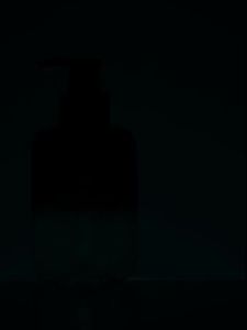 正品现货MANCOOES左颜右色洗面奶MANCOOES Facial Cleanser Men Oil Control Acne Removal Deep Cleansing Blackhead Amino Acid Acne Skin Care Cleanser 0420