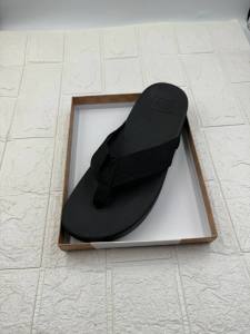 รองเท้าแตะ รองเท้า Fitflop รุ่นหูนีบสำหรับผู้หญิงและผู้ชายมาใหม่ งานสวยมาก เป็นงาน2ชั้น น้ำหนักเบาใส่สบายและมีความแข็งแรงใส่ทนค่ะ