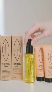 私密护理油 Cleansing & Moisturising Oil