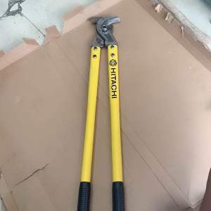 Handy cable cutter hitachi brand model LK500 upto 500mm2