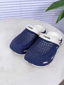 New Summer Outdoor MenS Clogs For Outdoor Wear Soft Sole Thick Sole Mesh Buckle Strap Sandals For Men