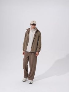 FILA FUSION Men Woven Jacket Loose-Fit Versatile Simple Sporty T11M645702F