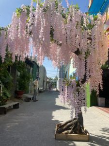 Cây hoa tử đằng giả nhiều màu nhiều kích thước thân gỗ tốt trang trí phòng khách văn phòng nhà hàng sự kiện góc check in