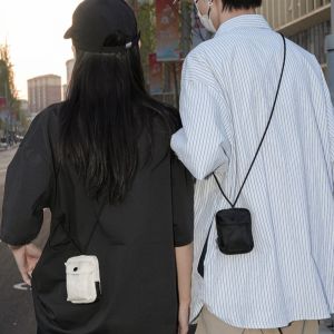 XSDDSF สีทึบทึบ กระเป๋าสตางค์ไนลอนขนาดเล็ก เล็กๆน้อยๆ ลำลองแบบสบายๆ กระเป๋าเหรียญคล้องคอ ง่ายๆ แบบพกพาได้ กระเป๋าเก็บของน้ำหนักเบา กิจกรรมกลางแจ้งกลางแจ้ง