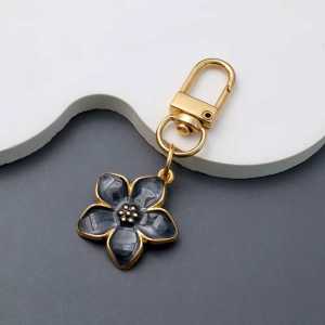 1pc Simple Cherry Blossoms Keyring Women Girls Phone Case Pendant Metal Flower Keychain Solid Color
