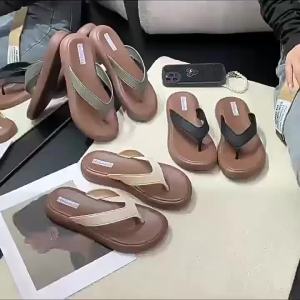 2025 New Summer WomenS Flip-Flops Non-Slip Outdoor Wear Water-Resistant WomenS Slippers