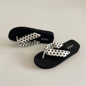 Free Shipping Korean-Style Polka Dot Platform Sandals For Women Featuring A 4Cm Wedge Heel Perfect For Summer Beach And Casual Wear Offering A Comfortable And Stylish Look With Non-Slip Soles
