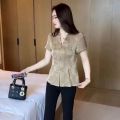 2025 Summer Women's Fashion High end Loose and Skinny Solid Color Buckle Retro Simple and Casual Stylish Versatile V-neck Short Sleeve Shirt. 