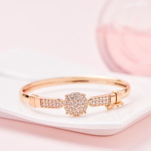 Y067 Gelang Terbuka Lapis Emas Wanita Kado Wanita Bangle Gelang Titanium Anti Karat Full Permata