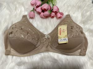 ชุดชั้นใน ไร้การกดทับ ดันทรงสวย ผ้าดี ระบายอากาศได้ มีไม่โครง เหมาะสำหรับวัยกลางคนและผู้สูงอายุ