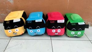 BONEKA BUS TOYO UKURAN MINI