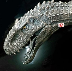 KOLEKSI PERAK 1220g 99.9% silver sculpture: Jurassic Indominus Rex dinosaur. Maximum mintage of 18 pcs. Good COA number. Verified by accredited 3rd party laboratory with XRF. With certificates no box.