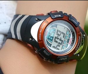 Đồng hồ đeo tay trẻ em phong cách thời trang lịch lãm dễ sử dụngchống nước chất lượng cao.