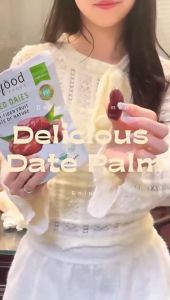 【BUY 1 GET 1】 400G/200G Black date palm Natural zero added Soft Gold Black Dates Pitted Dried Dates Healthy