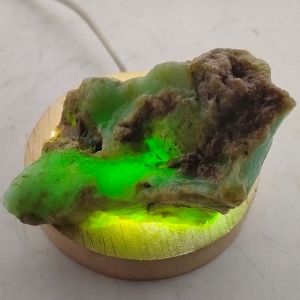 batu natural giok akik Bongkahan batu yg dikirim sesuai foto dan video Kode80