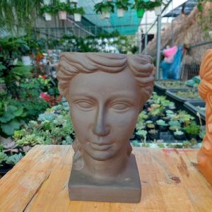 Chậu đất nung Bình Dương - Chàng trai Venus lớn miệng chậu 14cm chiều cao 22cm