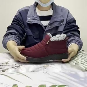 Giày tuyết đế mềm cho người trung niên và cao tuổi 2025 Giày bông ấm cho mẹ mùa đông mới lót lông cừu chống trượt dễ mang giày bông nữ