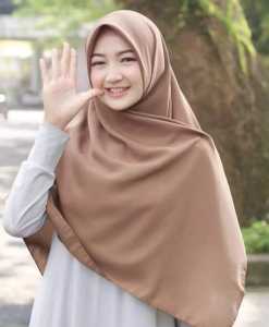 Jilbab SEGIEMPAT 130x130 Syari Kerudung Segi Empat Square Wolfis Artamika 130