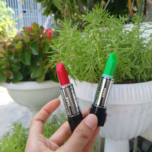 MUA 1 TẶNG 1 SON GIÓ DƯỠNG MÔI LÊN MÀU ĐỎ NHẠT THÁI LAN JACKELIN 5GRAM