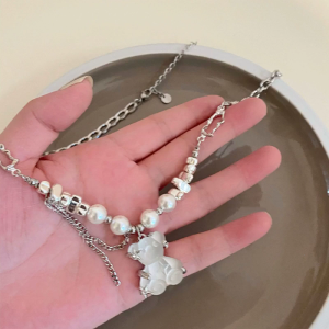 Beauty Bear Pearl Fringe Necklace Unique Hip Hop Sweater Chain Cute Animal Pendant Choker Necklace for Party