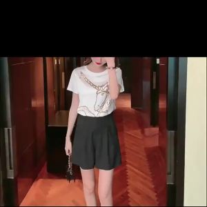 Ammin เสื้อคอกลมแขนสั้นสำหรับผู้หญิงเสื้อยืดผ้าฝ้ายพิมพ์ลายสัตว์เสื้อเบลาส์สง่างามสีทึบสไตล์เกาหลีเรียบง่ายฤดูร้อน2024