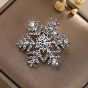 GOXBERK Vintage Christmas Snowflake Brooch Alloy Versatile Decorative Brooches  Sparkling Rhinestone Pin Christmas