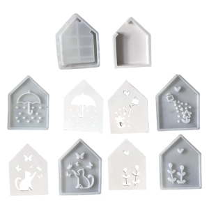 Silicones Resins Molds in House Shape for Creating Fun and Creative Desserts Like Cakes and Chocolates