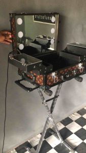 beautycase 6 lampu + stand kaki