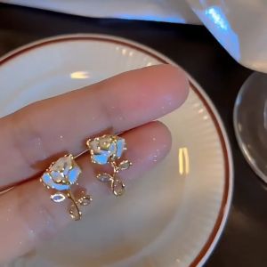 Anting Bunga🌸 Flower Stud Earrings Korean Style Fashion Jewelry Elegant Luxury Women Accessories