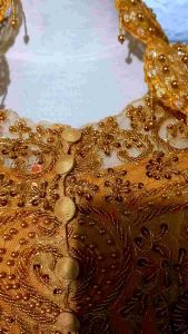 set kebaya pesta gold kerah sabrina kebaya MURAH + slendang mutiara gold