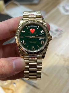 EW Semua Emas Salai Hijau Meja Permainan Hijau Hitam Gula Batu Nanas Hijau Dua Kalendar Minggu Log Jam Tangan Lelaki Mekanikal