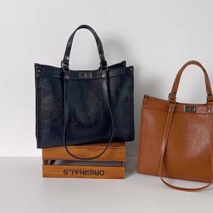 Túi tote nữ cao cấp thời trang túi đeo vai mẫu mới túi công sở đơn giản túi xách tay dung tích lớn có thể tùy chỉnh.