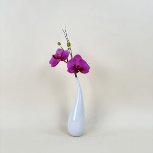 แจกันดอกไม้ปลอม ดอกกล้วยไม้จัดในแจกันเซรามิค