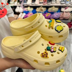 Buy1 Free 4 Jibbitzs=100฿// Crocs Classic Platform Clog 2.7" high big toe crocs shoes big toe shoes health shoes womens sandals womens big toe shoes cross shoes.