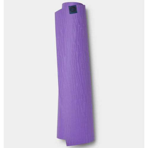 เปรียบเทียบเสื่อโยคะ Manduka eKO Lite กับรุ่นอื่น: เลือกรุ่นไหนให้เหมาะกับสไตล์การฝึกของคุณ