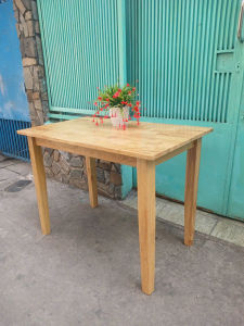 Bàn ăn 60cm  rộng dài 100 cm cao 74 cm gỗ cao su đã qua xử lý mối mọt đẹp bóng  bền đa năng