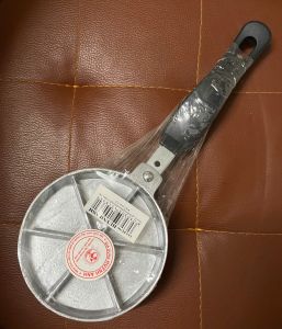 Khuôn bánh trứng trứng cút nướng khuôn bánh tam giác khuôn trái sáng bằng gang chống dính đường kính 10cm