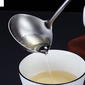 304 Stainless Steel Soup Spoon Colander Long Handle Filter Grease Oil Soup Separation Spoon Kitchen Tool Accessories
