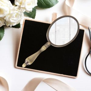 JOYPICKS Copper Color Oval Hand Mirror Handheld Metal Art Handle Makeup Mirror Vintage Portable Cosmetic Mirror For SPA