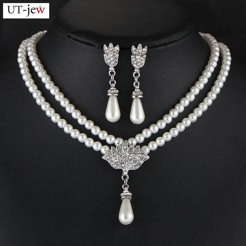 Artificial pearl store necklace set