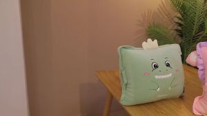 LZD Chăn Gối Ôm My Neighbor Totoro Chăn Gối Ba Trong Một Dâu Tây Dứa Có Tay Chăn Điều Hòa Chăn Điều Hòa