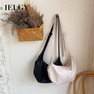 IELGY Black Diagonal Minimalist Retro Folds Dumplings Womans bag All-match One-shoulder