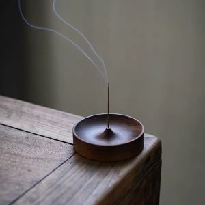 【Selling at a loss】Sanxingdui Heart Sutra Incense Burner Infinite Heart Sutra Hollowed Mini Censer Walnut Wood Incense Burner Creative Indoor Hollow Ornament for Wealth & Prosperity