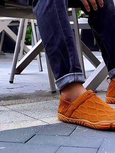 New mens breathable sneakers suitable for outdoor running workouts and providing warmth and sweat absorption ideal for autumn and winter walks