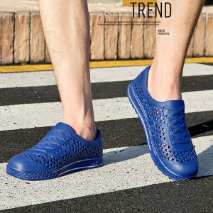 Tsion เข้าใหม่ รองเท้าผ้าใบยางแฟชั่นเกาหลี ทรงสวยวินเทจ วัสดุยางทนทานไม่ขาดง่าย สีพื้นเรียบง่าย สวมสบายเท้า แมทช์ง่ายทุกลุค ราคาไม่แพงเลย คุ้มมากก