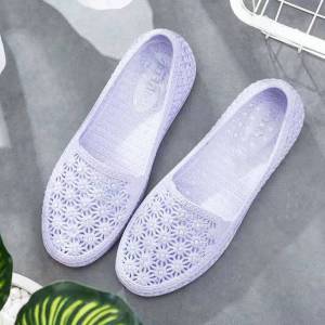 [Free Shipping] Womens Summer Hollowed-Out Closed-Toe Sandals White Shoes Non-Slip Shoes for Mothers Shoes for Middle-Aged and Elderly